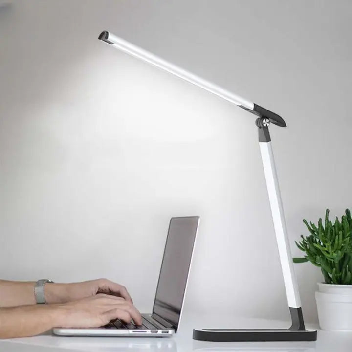 Lampe de Bureau à LED avec Prise USB ecomboutique124